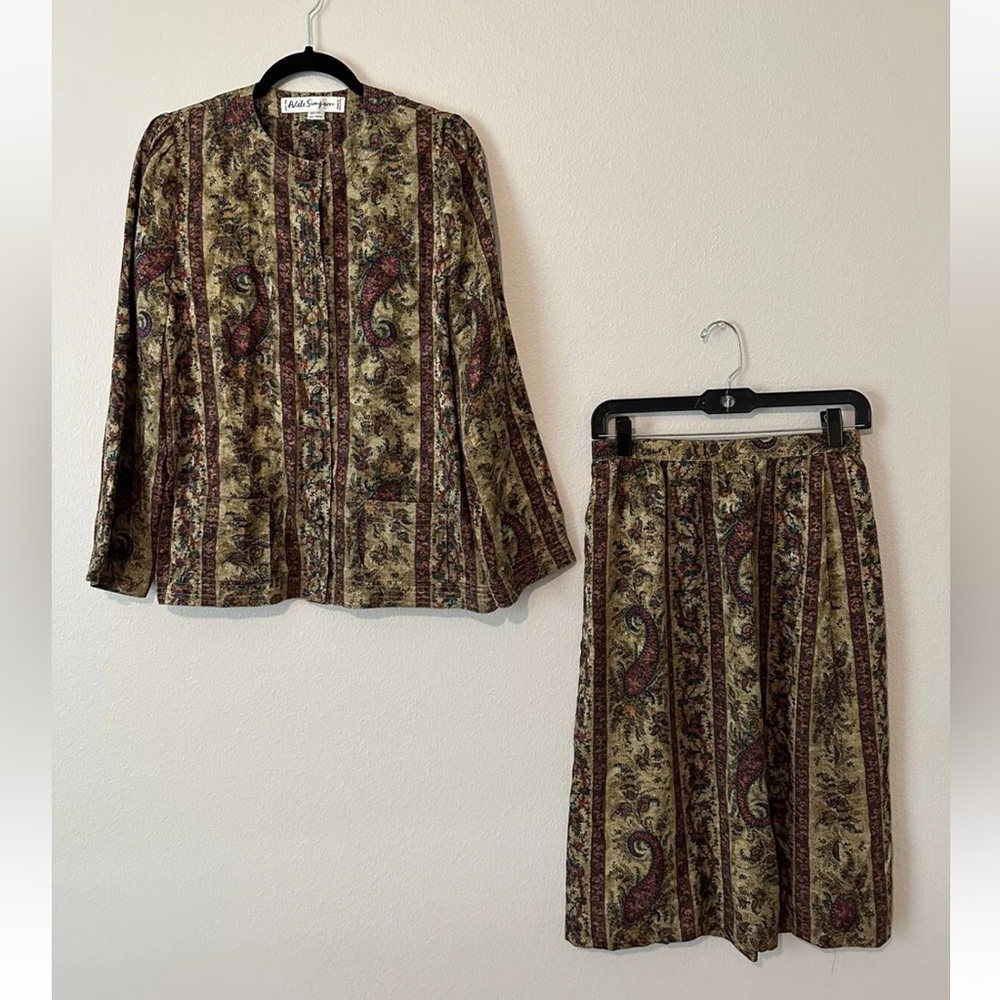 Vintage Adele Simpson Womens Suits 100% Silk Paisley Print Zip Buttons Size 10.